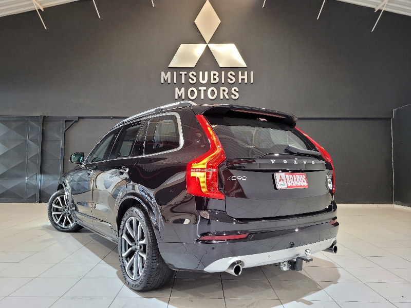 XC90 2.0 T6 Momentum AWD Geartronic XC90 2.0 T6 Momentum AWD Geartronic