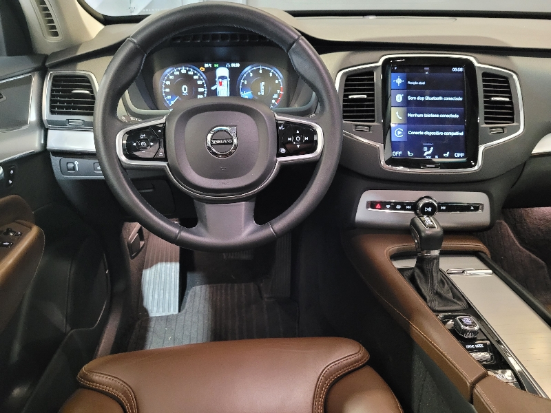 XC90 2.0 T6 Momentum AWD Geartronic XC90 2.0 T6 Momentum AWD Geartronic
