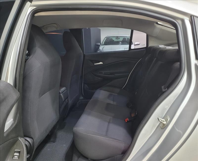 GM - Chevrolet-ONIX-1.0 Turbo Plus LT