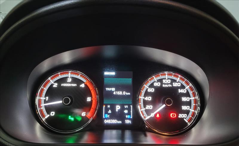 Mitsubishi-L200 TRITON-2.4 16V Turbo Sport Hpe-s CD 4X4