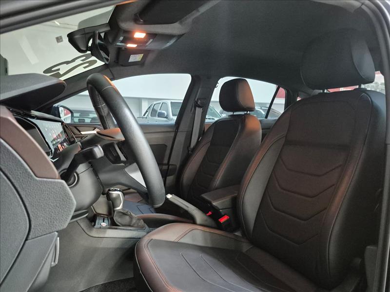 VW - Volkswagen-VIRTUS-1.0 200 TSI Highline