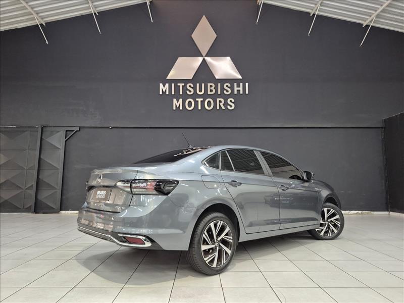 VW - Volkswagen-VIRTUS-1.0 200 TSI Highline