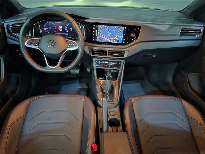 VW - Volkswagen-VIRTUS-1.0 200 TSI Highline