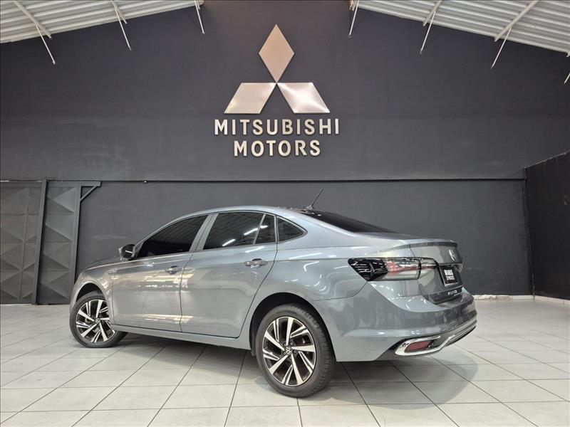 VW - Volkswagen-VIRTUS-1.0 200 TSI Highline