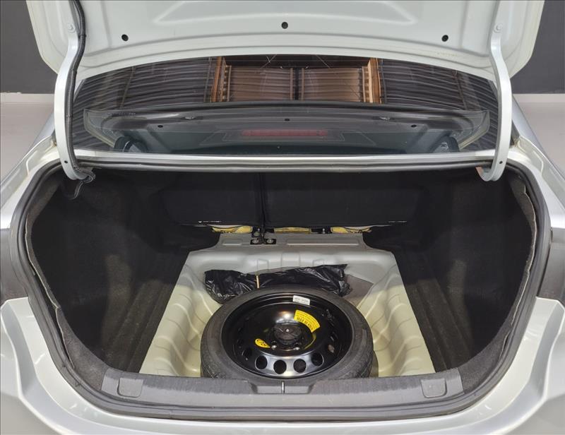 GM - Chevrolet-ONIX-1.0 Turbo Plus LT