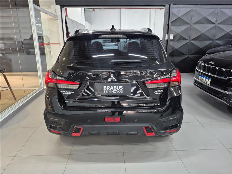 Mitsubishi-OUTLANDER SPORT-2.0 Mivec HPE Black Edition AWD