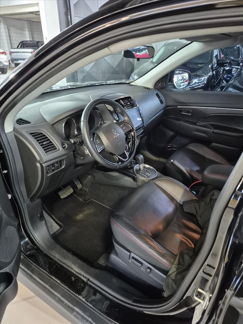 Mitsubishi-OUTLANDER SPORT-2.0 Mivec HPE Black Edition AWD