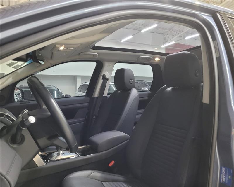 Land Rover-DISCOVERY SPORT-2.0 P250 Turbo SE