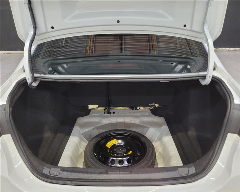 GM - Chevrolet-ONIX-1.0 Turbo Plus LT