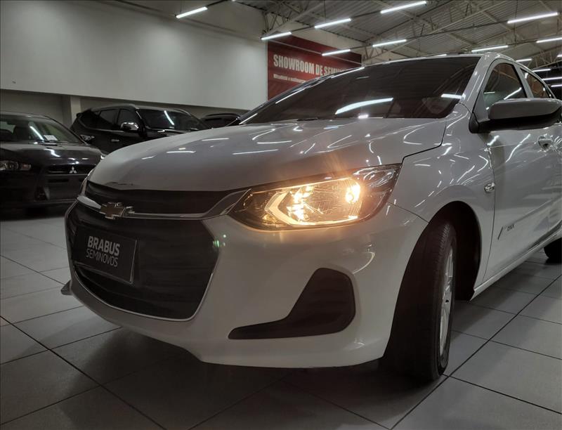 GM - Chevrolet-ONIX-1.0 Turbo Plus LT