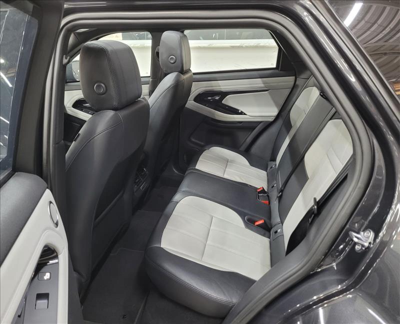 Land Rover-RANGE ROVER EVOQUE-2.0 P250 R-dynamic SE AWD