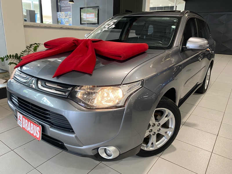 OUTLANDER 3.0 GT 4X4 V6 24V OUTLANDER 3.0 GT 4X4 V6 24V