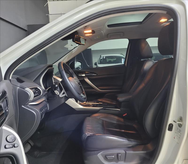 Mitsubishi-ECLIPSE CROSS-1.5 Mivec Turbo Hpe-s Sport