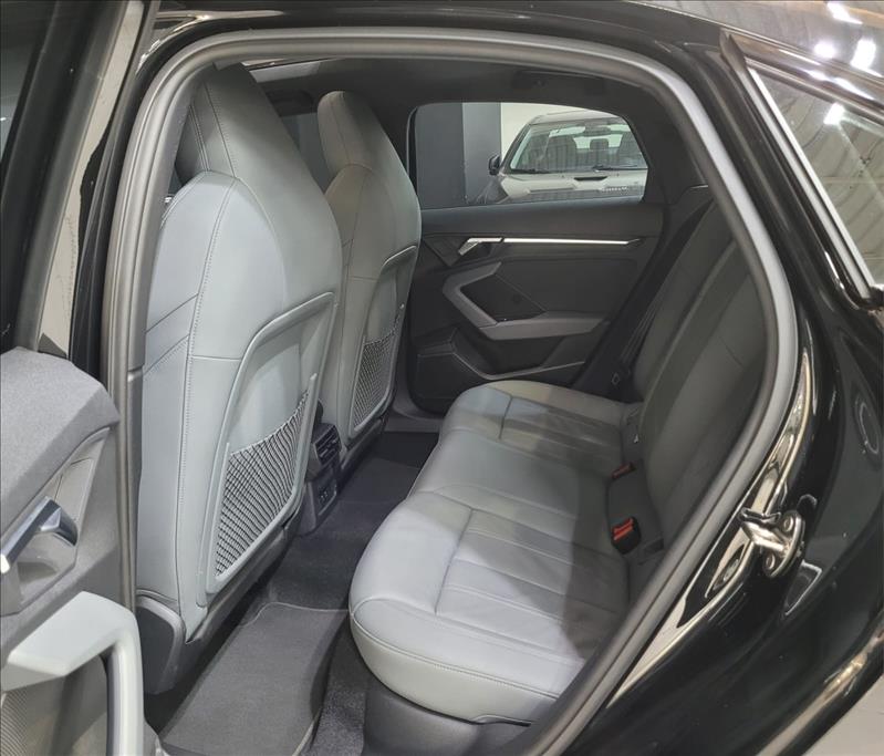 Audi-A3-2.0 40 TFSI Mhev Sedan Performance Black