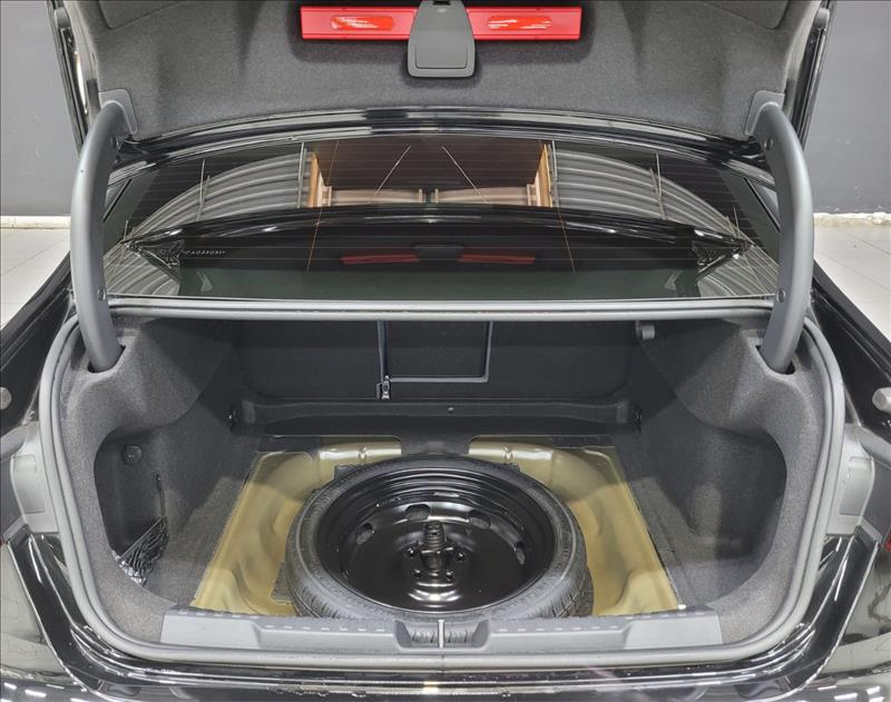 Audi-A3-2.0 40 TFSI Mhev Sedan Performance Black