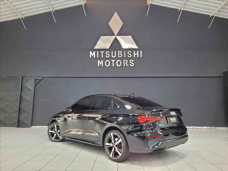 Audi-A3-2.0 40 TFSI Mhev Sedan Performance Black