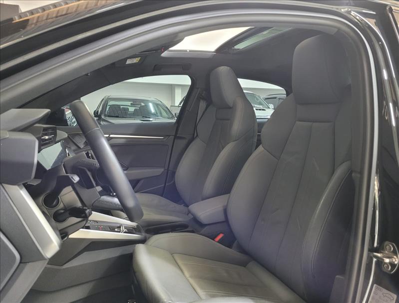 Audi-A3-2.0 40 TFSI Mhev Sedan Performance Black