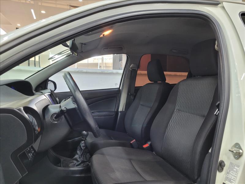 Toyota-ETIOS-1.3 X Standard 16V