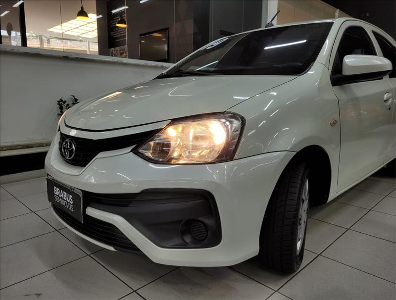 Toyota-ETIOS-1.3 X Standard 16V
