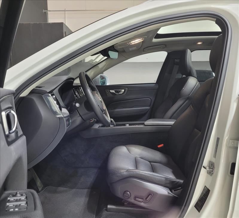 Volvo-XC60-2.0 T8 Recharge Inscription Expression AWD Geartronic