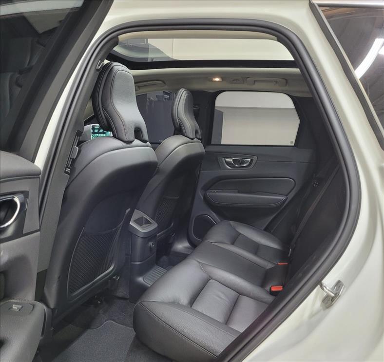 Volvo-XC60-2.0 T8 Recharge Inscription Expression AWD Geartronic