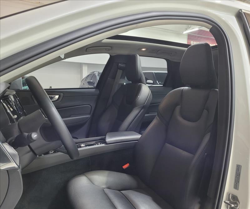 Volvo-XC60-2.0 T8 Recharge Inscription Expression AWD Geartronic