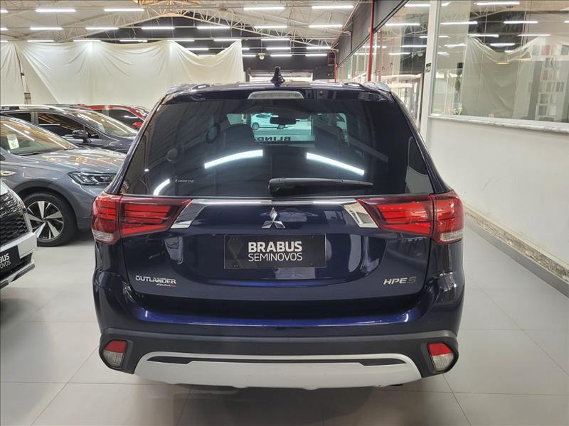 Mitsubishi-OUTLANDER-3.0 Mivec V6 Hpe-s AWD