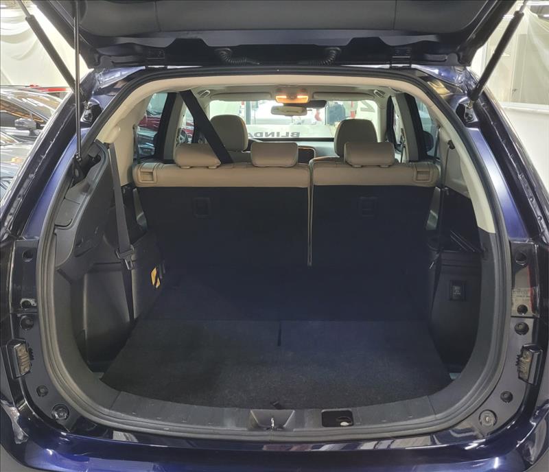 Mitsubishi-OUTLANDER-3.0 Mivec V6 Hpe-s AWD