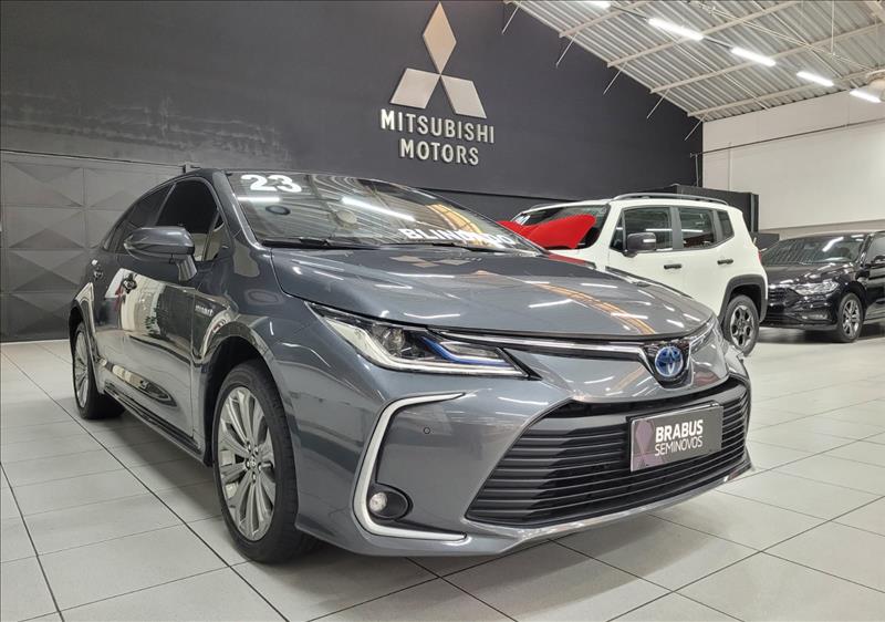 Toyota-COROLLA-1.8 VVT-I Hybrid Altis