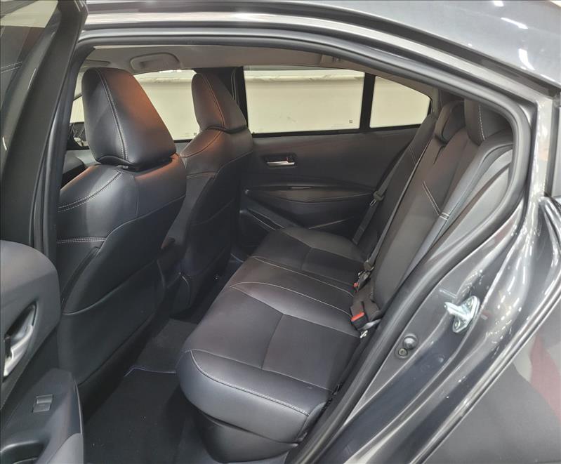 Toyota-COROLLA-1.8 VVT-I Hybrid Altis