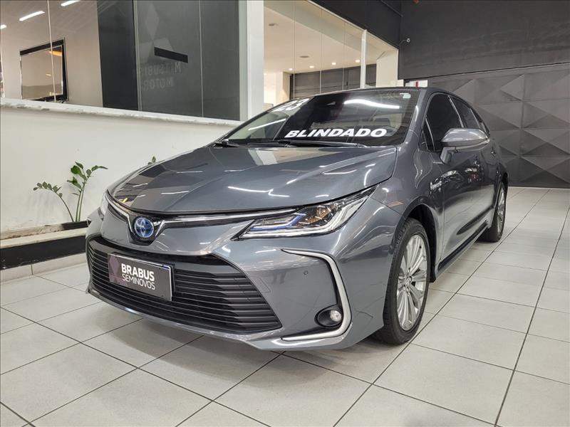 1.8 VVT-I Hybrid Altis