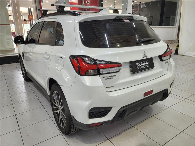 Mitsubishi-OUTLANDER SPORT-2.0 Mivec GLS