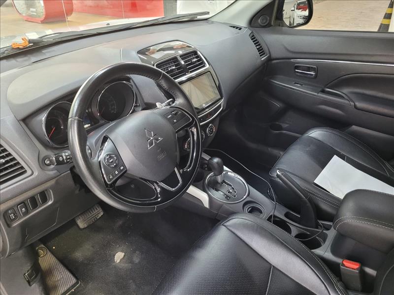 Mitsubishi-OUTLANDER SPORT-2.0 Mivec GLS