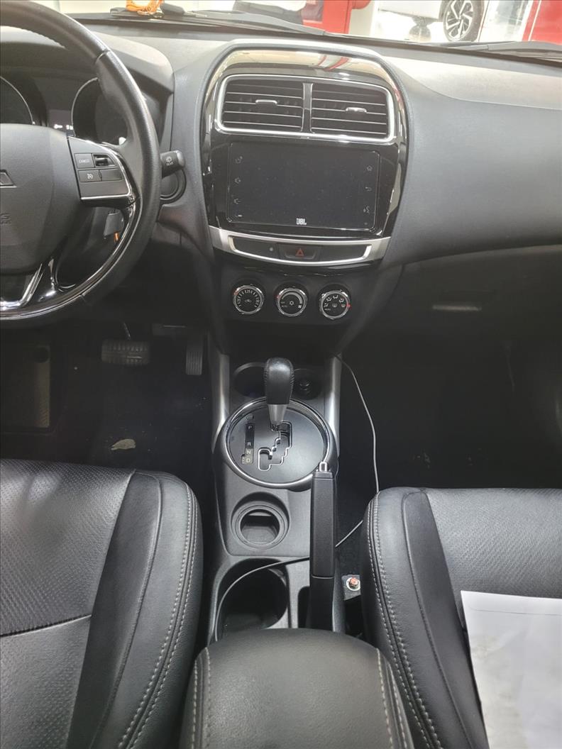 Mitsubishi-OUTLANDER SPORT-2.0 Mivec GLS