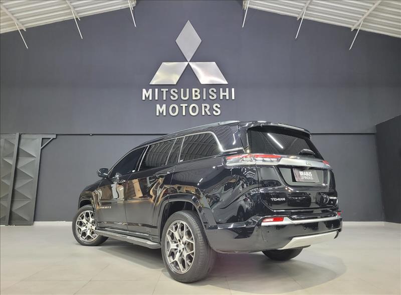 Jeep-COMMANDER-2.0 Td380 Turbo Overland