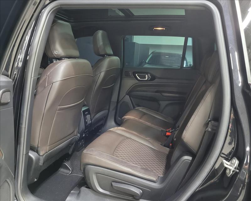 Jeep-COMMANDER-2.0 Td380 Turbo Overland