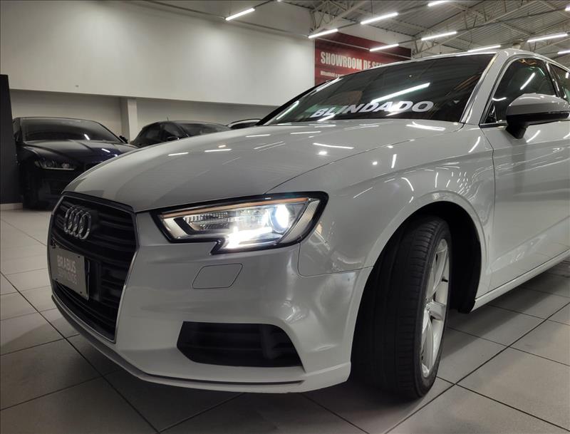 Audi-A3-1.4 TFSI Sedan Attraction 16V