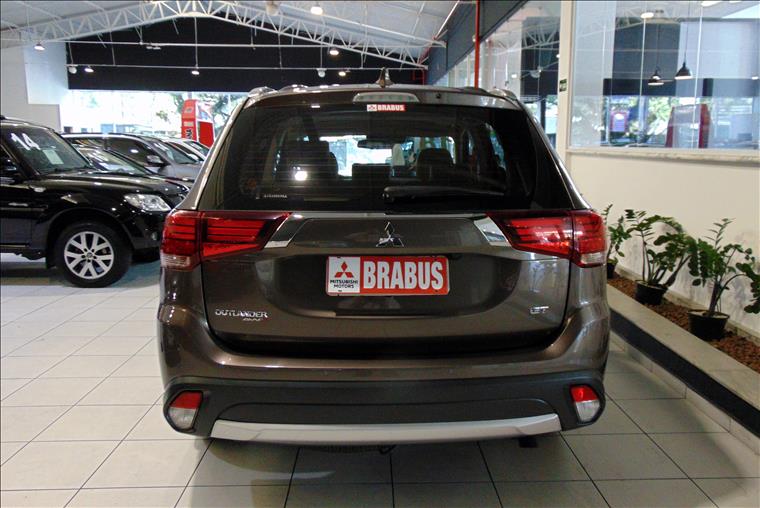 MITSUBISHI OUTLANDER 3.0 GT 4X4 V6 24V