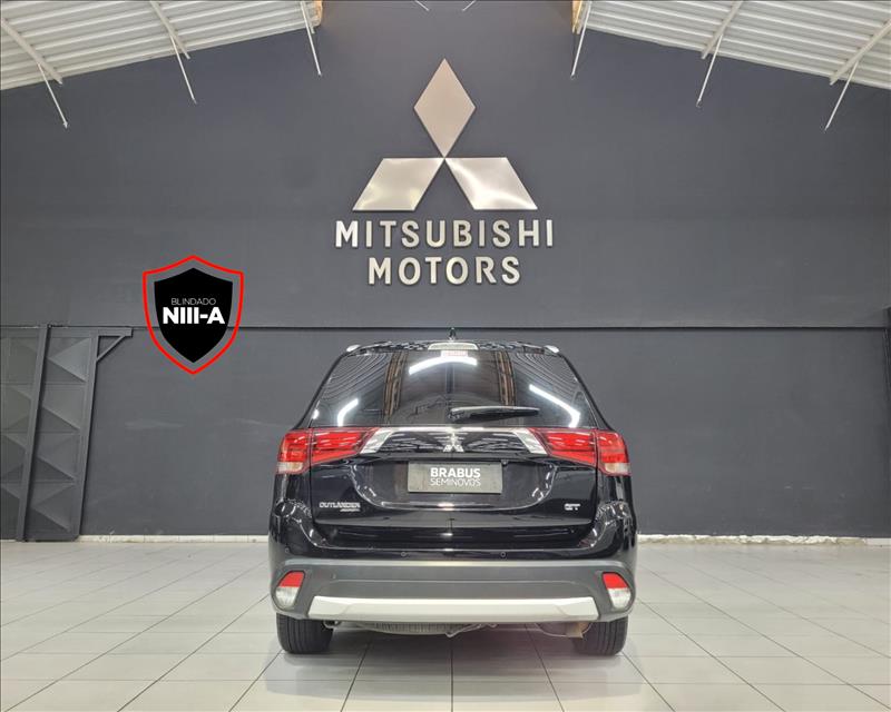 Mitsubishi-OUTLANDER-3.0 GT 4X4 V6 24V