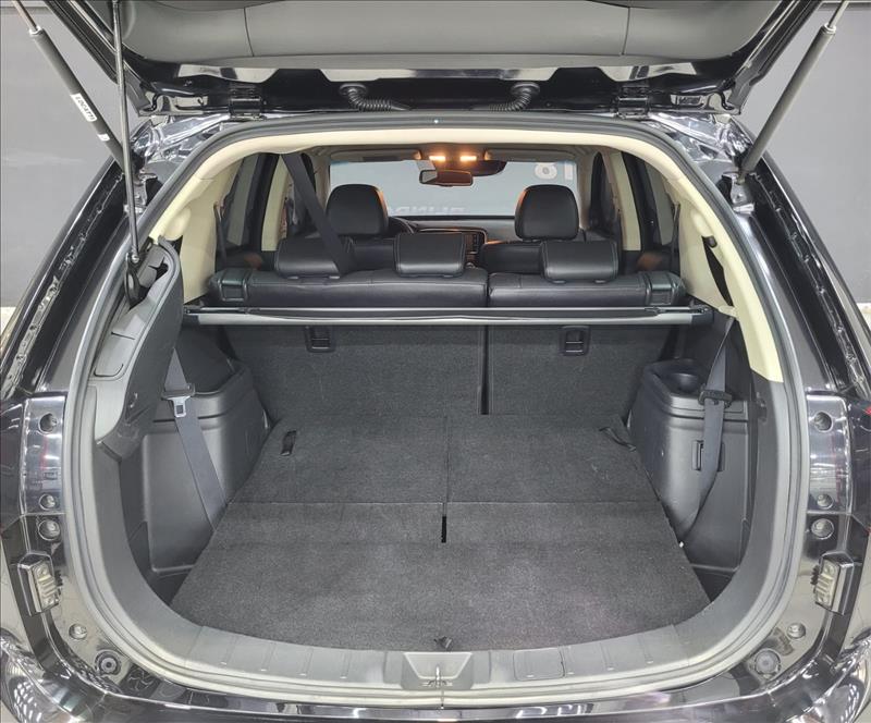 Mitsubishi-OUTLANDER-3.0 GT 4X4 V6 24V