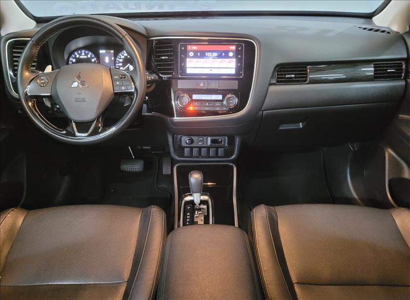 Mitsubishi-OUTLANDER-3.0 GT 4X4 V6 24V