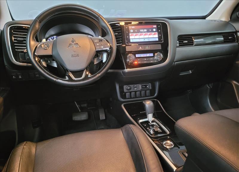 Mitsubishi-OUTLANDER-3.0 GT 4X4 V6 24V