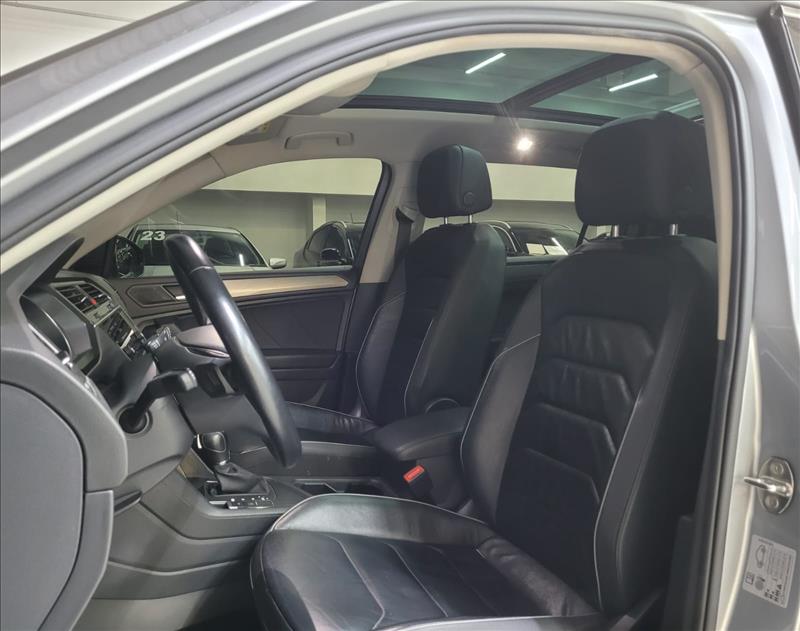 Volkswagen-TIGUAN-1.4 250 TSI Allspace Comfortline