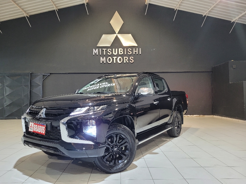 L200 TRITON 2.4 16V Turbo Sport Hpe-s CD 4X4 L200 TRITON 2.4 16V Turbo Sport Hpe-s CD 4X4
