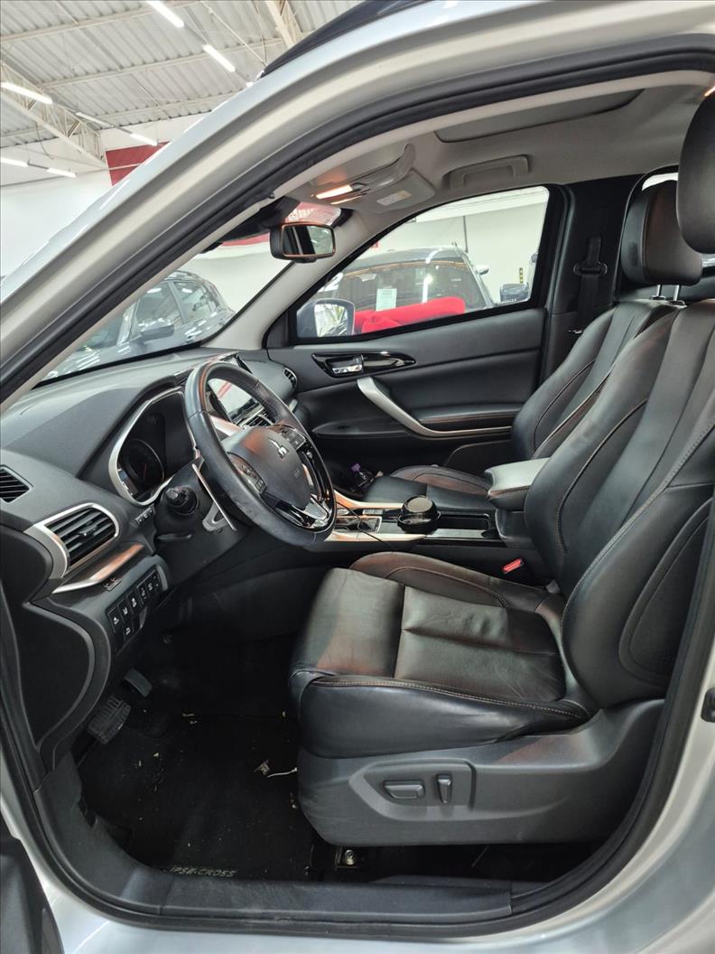 Mitsubishi-ECLIPSE CROSS-1.5 Mivec Turbo Hpe-s Outdoor S-awc