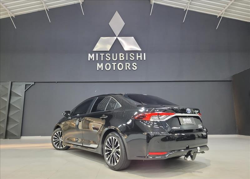 Toyota-COROLLA-1.8 VVT-I Hybrid Altis Premium
