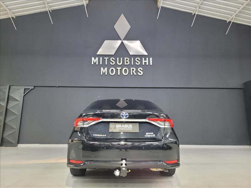 Toyota-COROLLA-1.8 VVT-I Hybrid Altis Premium