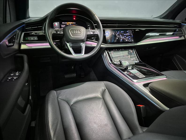 Audi-Q7-3.0 55 TFSI Performance Black Quattro