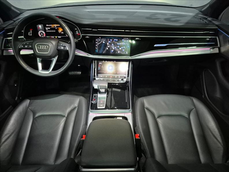 Audi-Q7-3.0 55 TFSI Performance Black Quattro