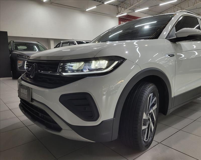 VW - Volkswagen-T-CROSS-1.0 200 TSI Comfortline